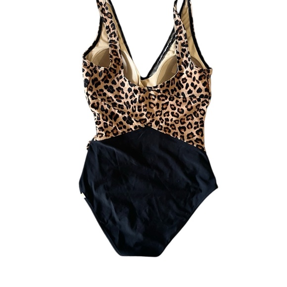 Summersalt The Perfect Wrap One-Piece Swimsuit Leopard Print Size 8 - Picture 6 of 7